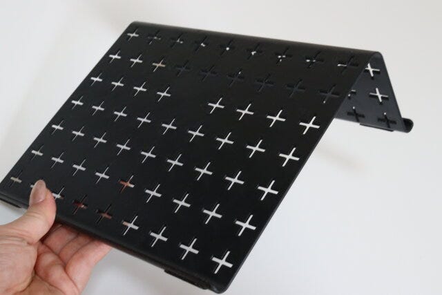 タブレットスタンド(滑り止め付) 角度調整不可 タブレットスタンド(滑り止め付) 角度調整不可