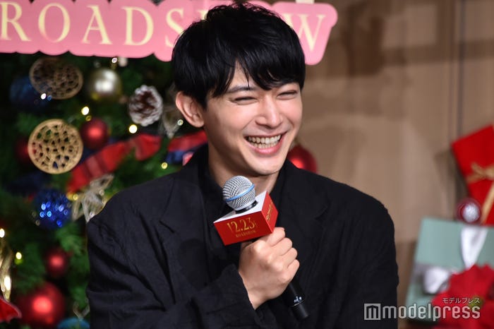 吉沢亮(C)モデルプレス