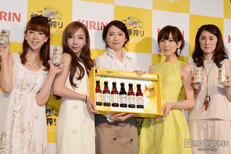 （左から）大原かおり、ざわちん、飯田圭織、光宗薫、菅山かおる