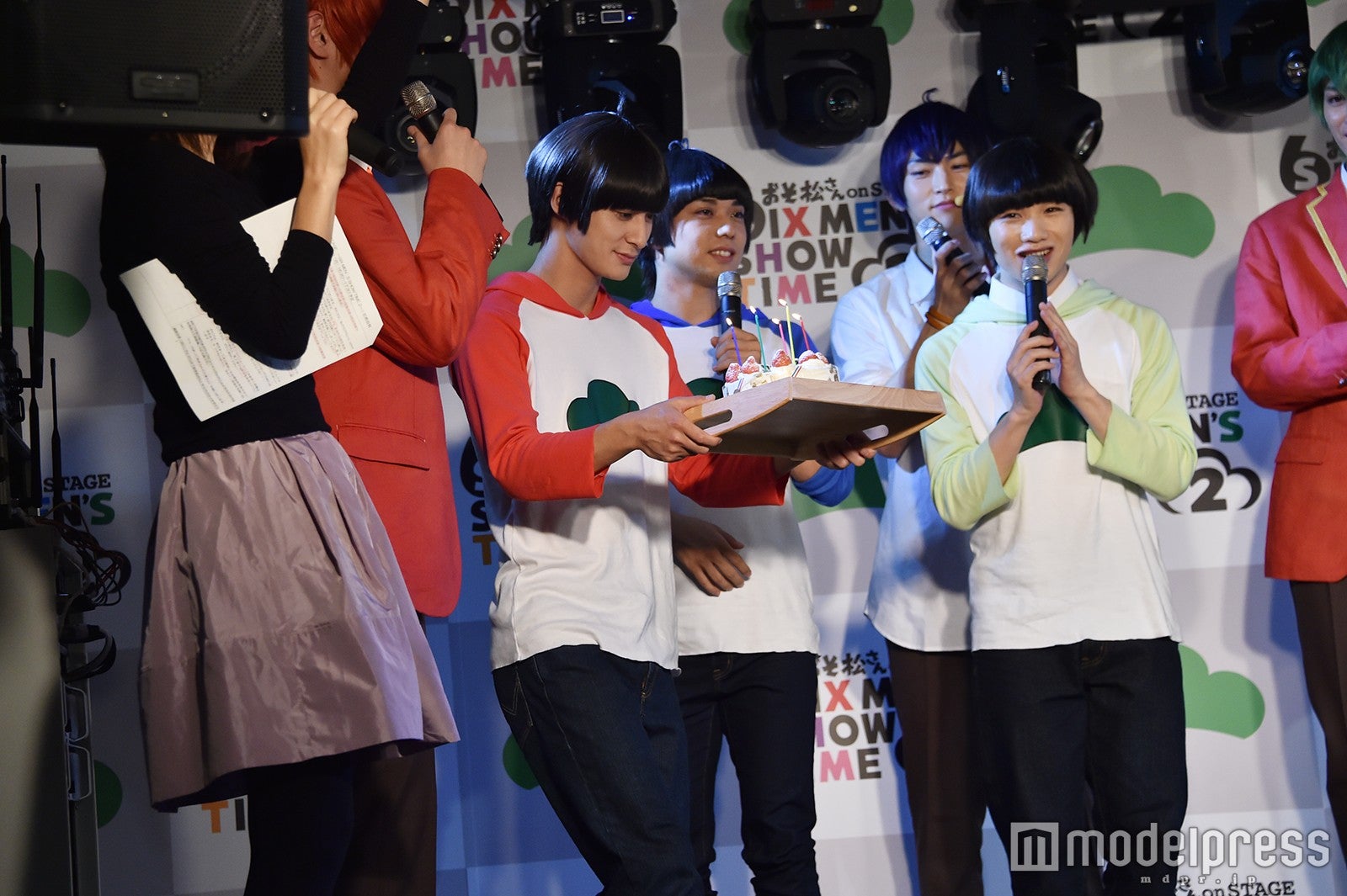 安里勇哉のバースデーサプライズ（C）モデルプレス