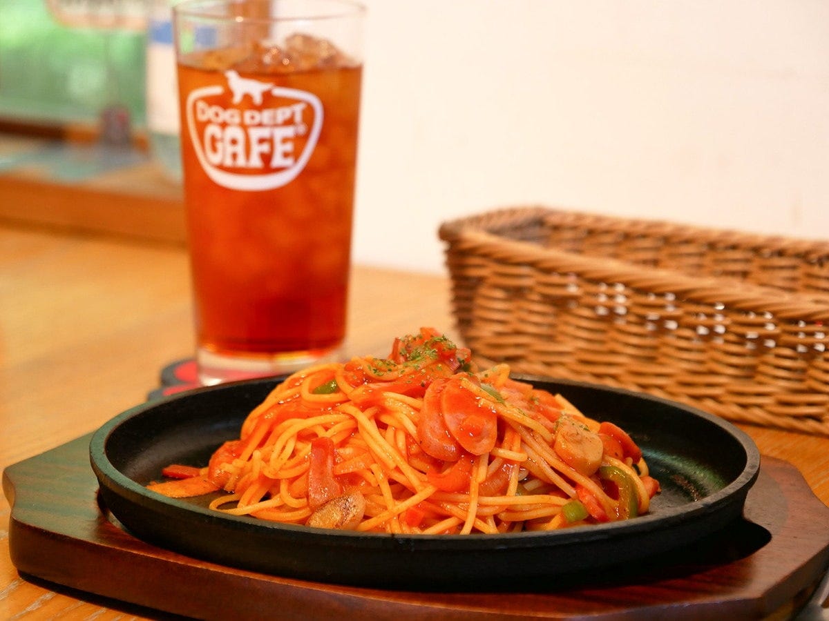 ナポリタン（税込1518円）、セットドリンク（税込330円）