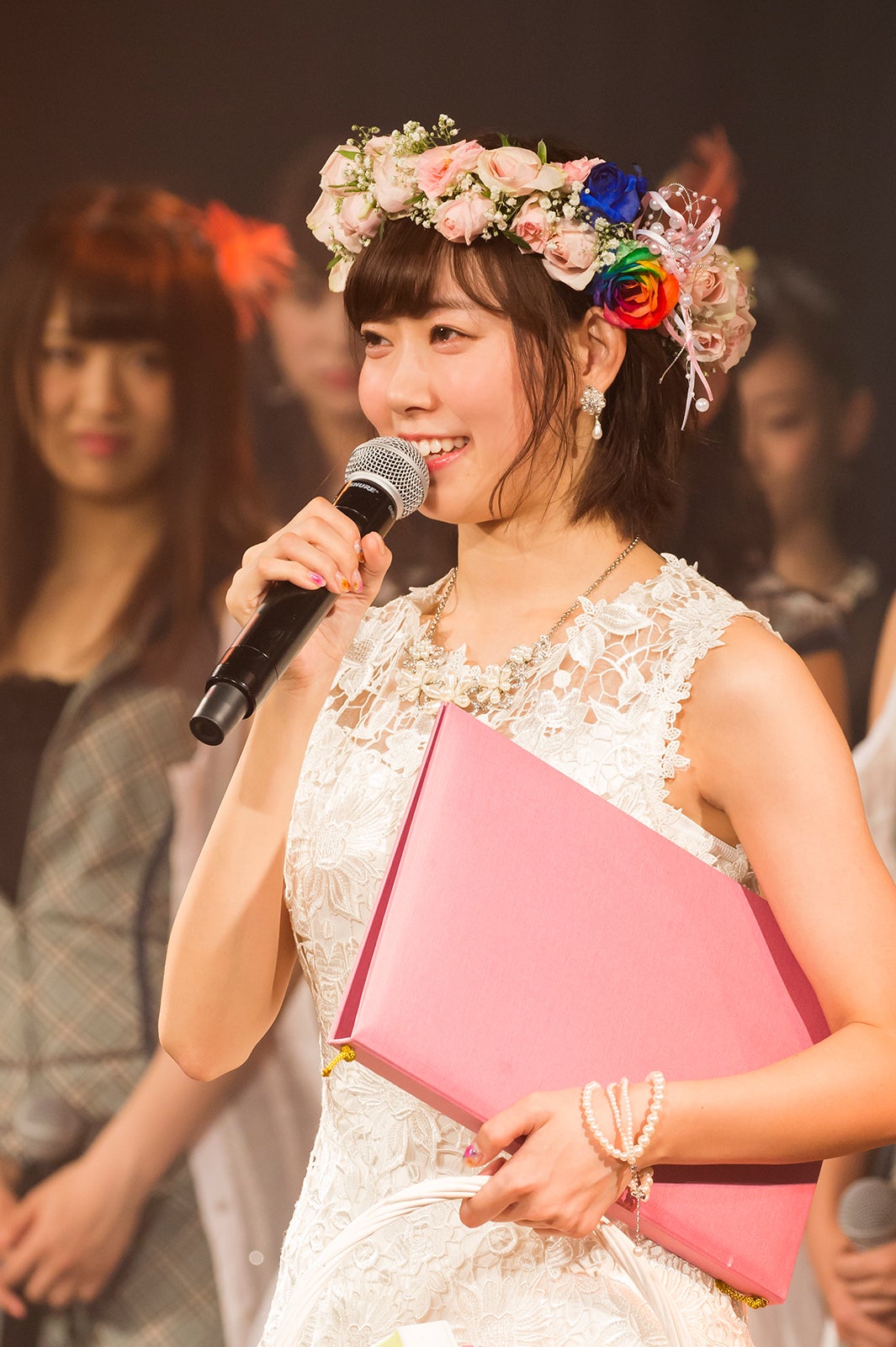 渡辺美優紀 Nmb48を涙で卒業 山本彩ら1期生に囲まれ 最高のアイドル人生を送れました モデルプレス 渡辺美優紀 Nmb48を涙で卒業 山本彩ら1期生に囲まれ 最高のアイドル人生を送れました モデルプレス
