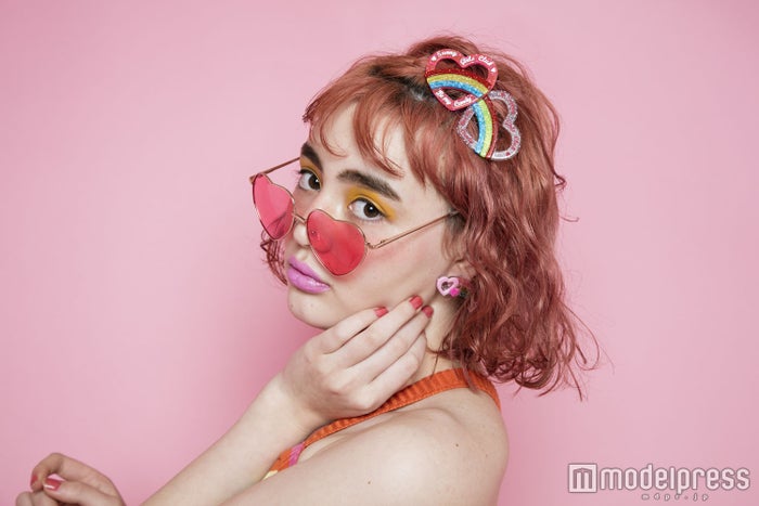 注目の人物 ハーフの16歳 Nylon 新モデルが魅力的 ケイトの鮮やかな ハイトーンボブ を見て モデルプレス