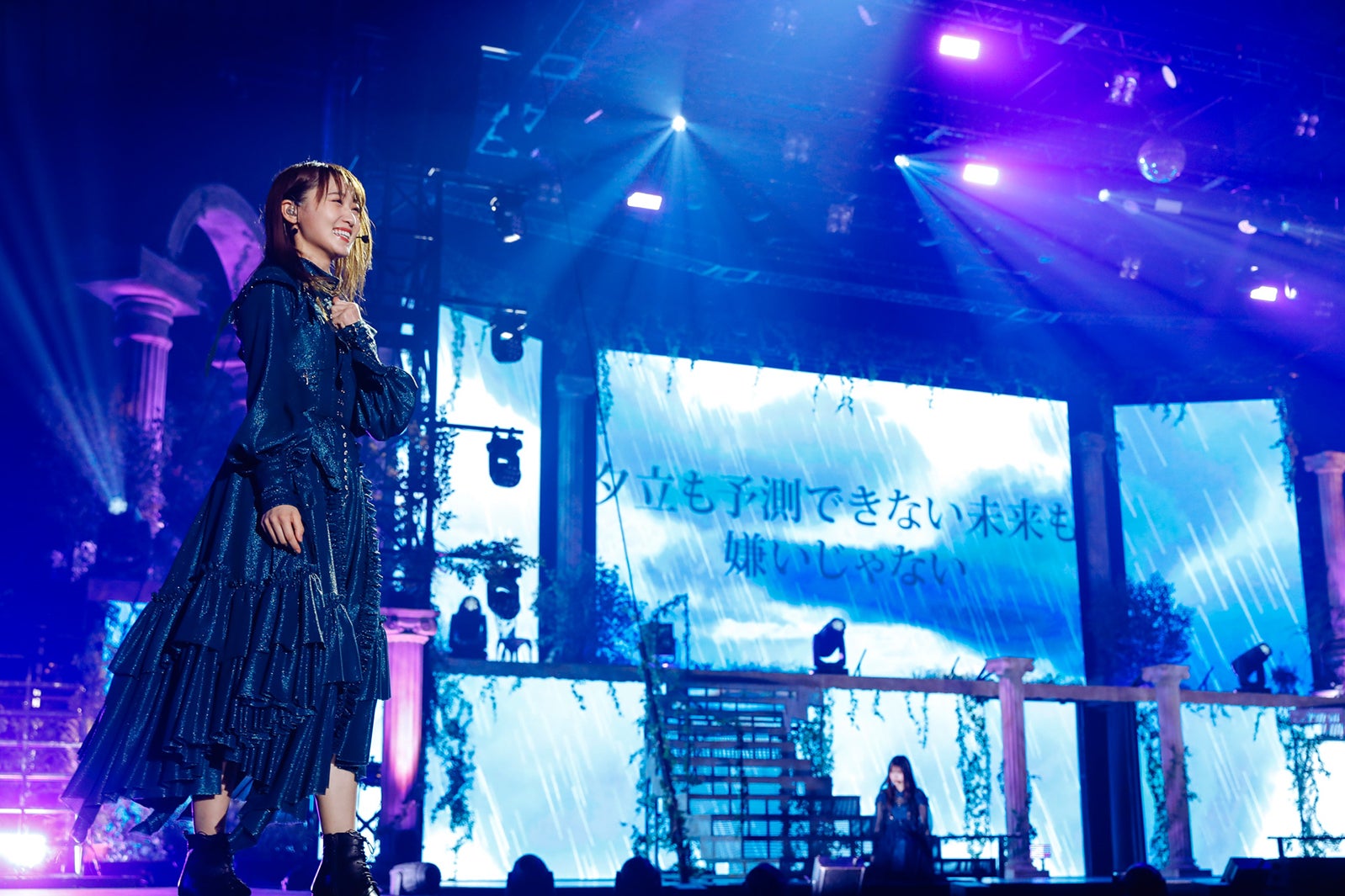 菅井友香／撮影：上山陽介