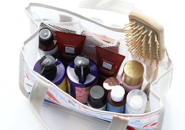 インレッド　InRed　8月号　雑誌　付録　雑誌付録　人気　おすすめ　オススメ　宝島社　宝島　レビュー　便利　優秀　当たり　最高　今月号　予定　今月　2023　ムーミン　収納トート　収納バッグ　バッグ　収納　トートバッグ　トート　コスメ　スキンケア