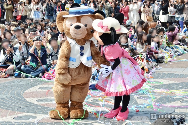 ミニショー「イースター・イン・ニューヨーク 」／ダッフィー、ミニー