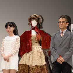 当時の舞台で着こなしていた衣装も披露（左から）神田沙也加、宮本亜門氏