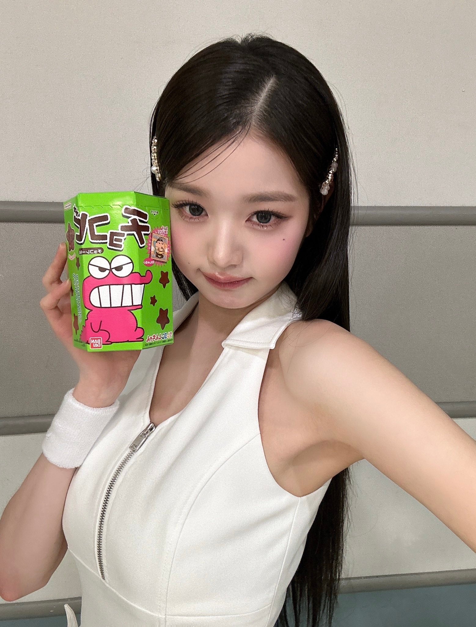 IVEウォニョン、小顔際立つ自撮りショット「可愛すぎる」「さすが」と話題に