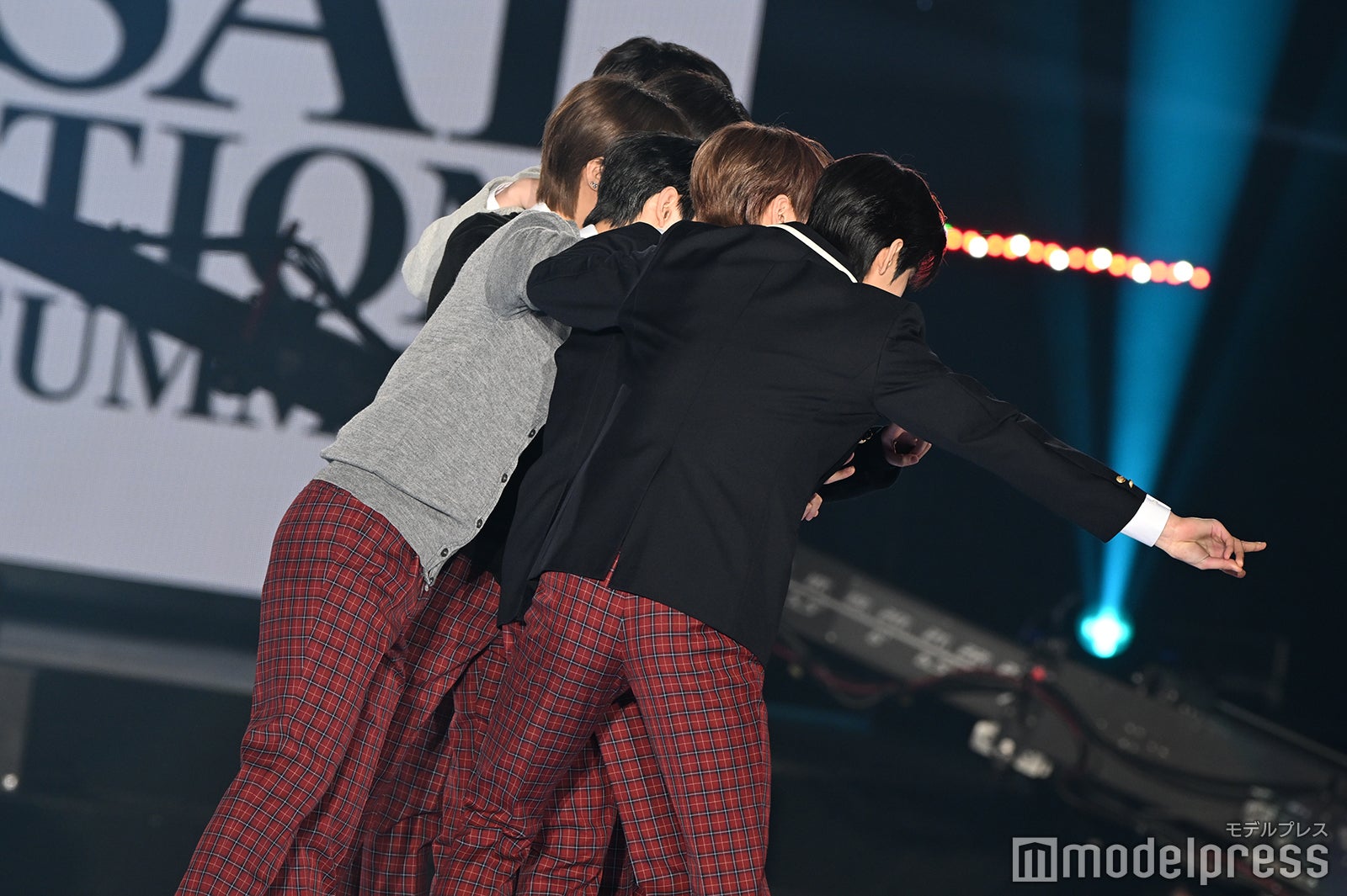 EVNNE（C）モデルプレス