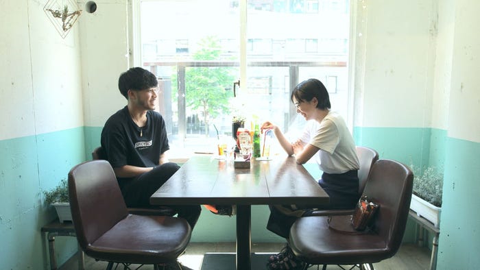 健司、香織「TERRACE HOUSE TOKYO 2019-2020」5th WEEK(C)フジテレビ/イースト・エンタテインメント