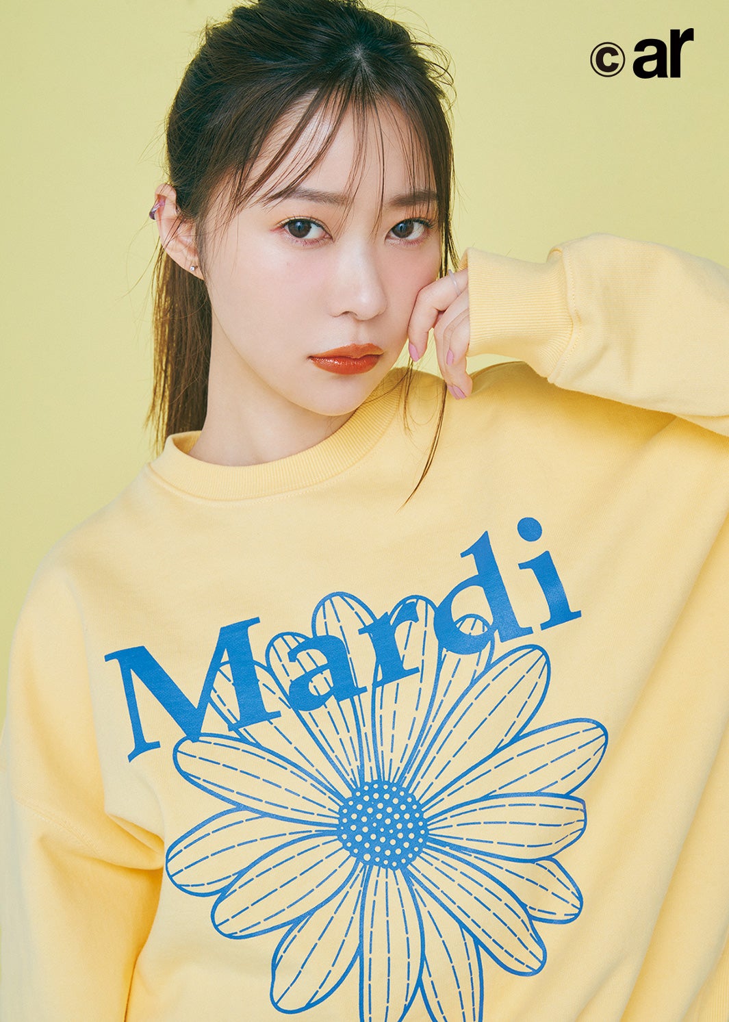 指原莉乃、気になるコスメで夏メイク “おしゃれ顔”披露