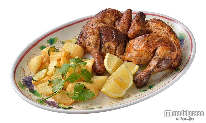 ロティサリーチキン（フルポーション）¥2450／（C）Disney