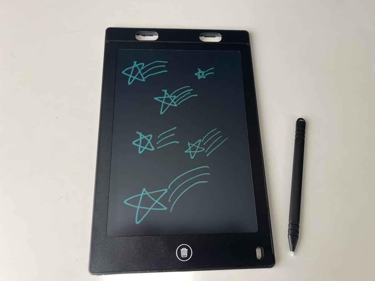 【本音レビュー】3COINSの「電子メモパッド」は買い物用メモとして活躍！子どものおもちゃには？