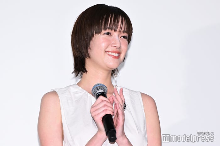 佐藤栞里(C)モデルプレス