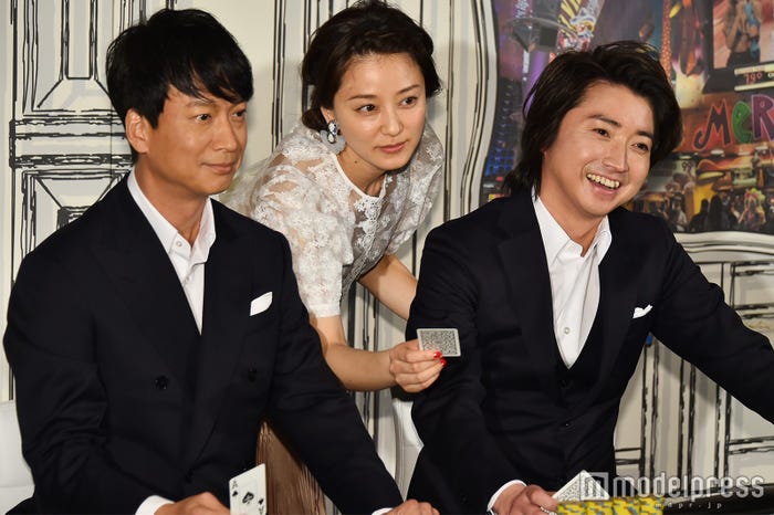 (左から)椎名桔平、中越典子、藤原竜也 (C)モデルプレス