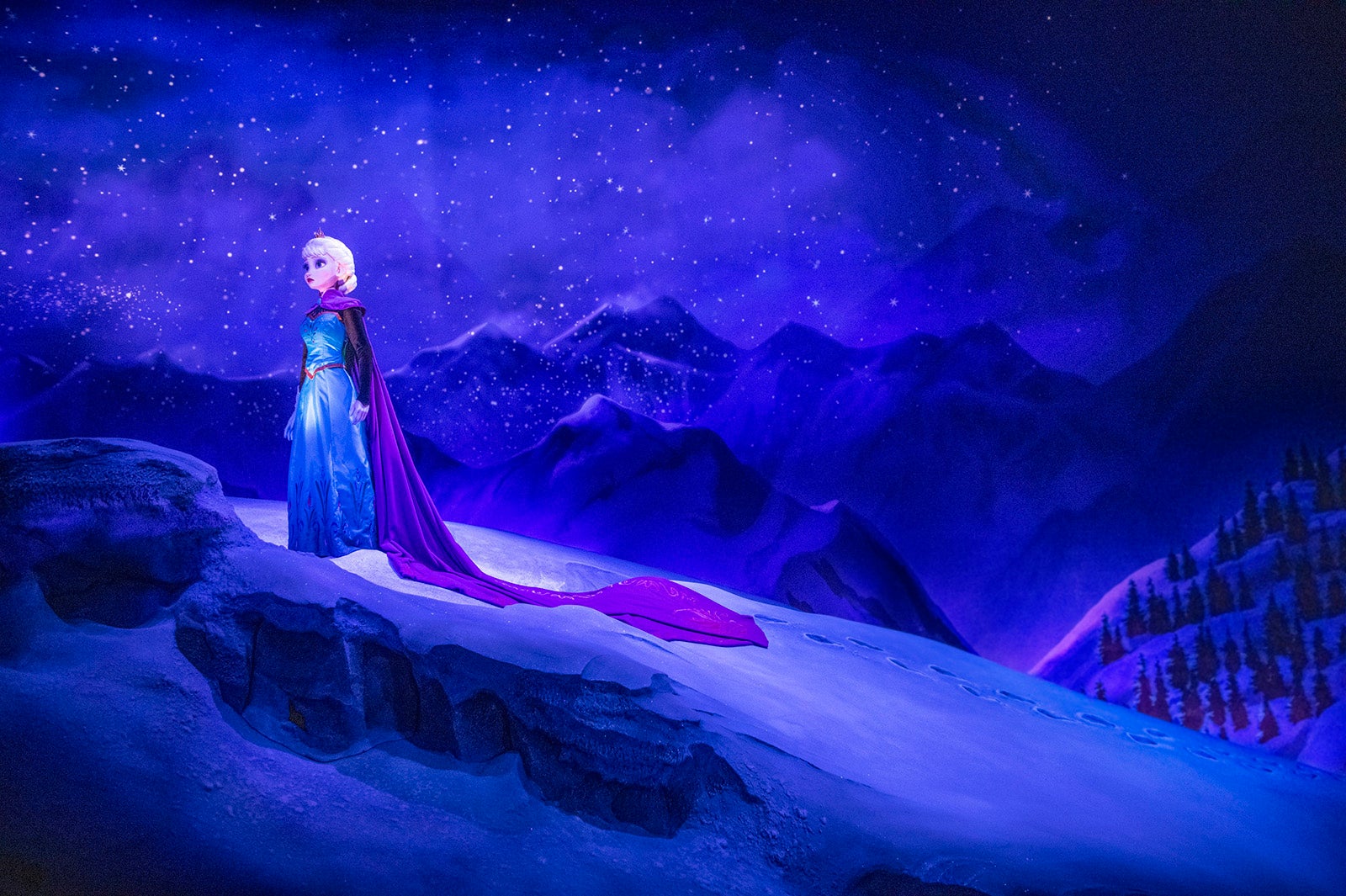 「フローズンキングダム」（C）Disney