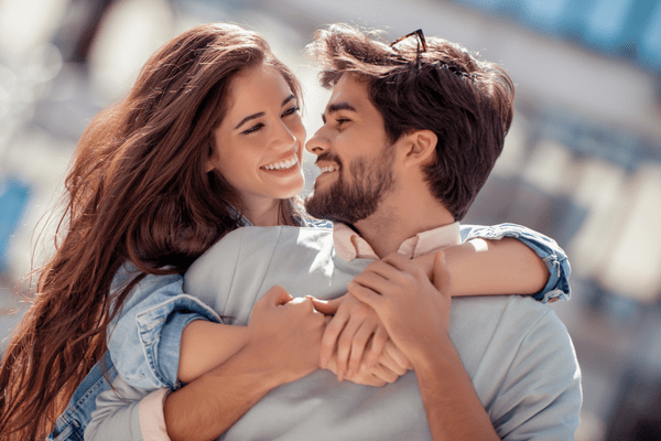 君には何でも話せる 男が感じる 話しかけやすい女性 とは モデルプレス