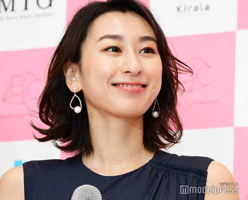 浅田舞、入浴ショット披露 美ボディ際立つシルエットに「綺麗すぎる」「人魚みたい」の声