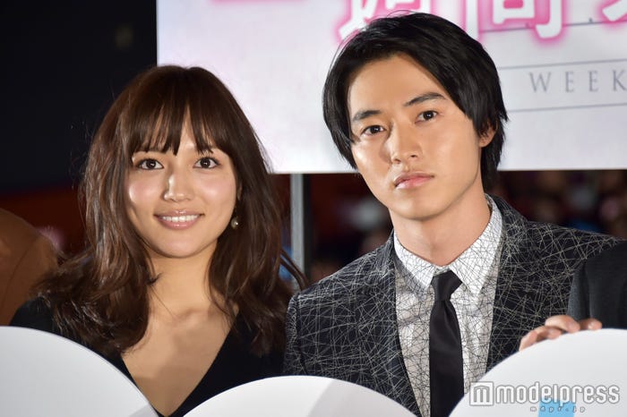 映画『一週間フレンズ。』完成披露試写会に登壇した(左から)川口春奈、山崎賢人 (C)モデルプレス