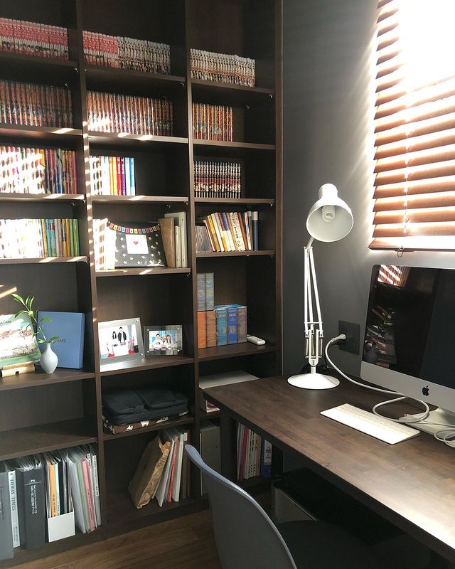 風水でみる運気が上がる書斎のレイアウトとは 方角やおすすめの色などをご紹介 モデルプレス