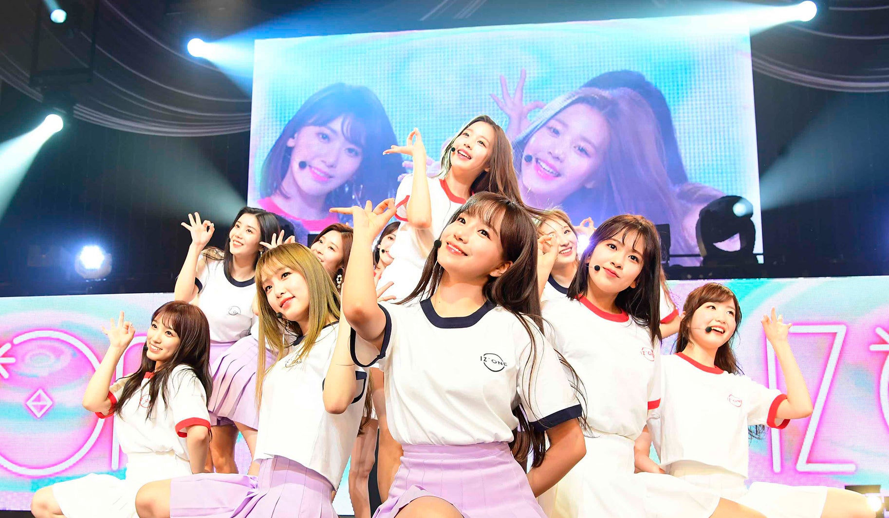 IZ*ONE（C）OFF THE RECORD