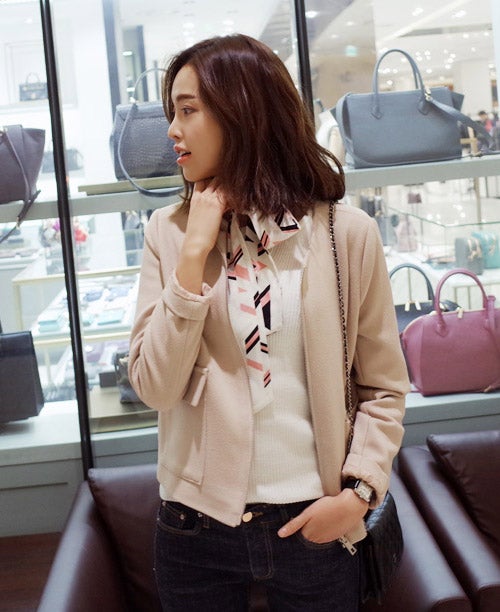 マルチカラーユニークパターンタイスカーフ・全4色「DHOLIC」1,814円（税込）／画像提供：DHOLIC