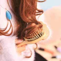 ゆる髪の仕上げにロレッタのワックスをチョイス ／photo by GIRLY DROP