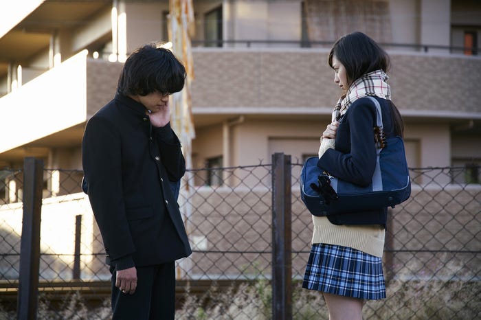 池松壮亮、中条あやみ(C)2016映画「セトウツミ」製作委員会