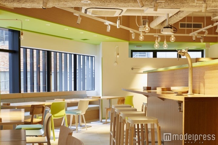 カフェのような店内／画像提供：ニード