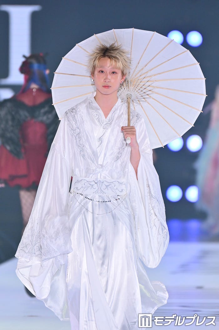 MON7A(C)モデルプレス