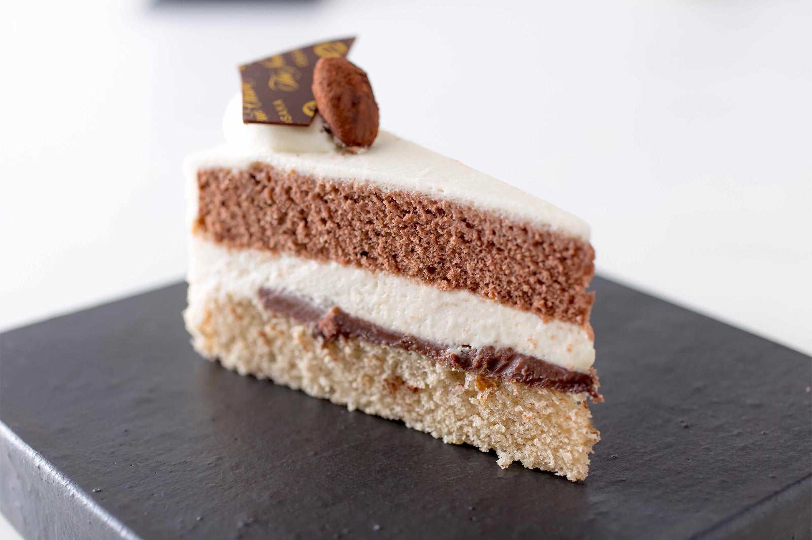 スイーツ＆サンドウィッチビュッフェ ～抹茶とチョコのおもてなし～／画像提供：ニュー・オータニ