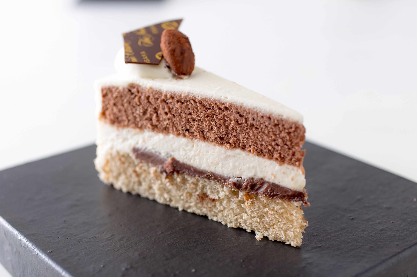 スイーツ＆サンドウィッチビュッフェ ～抹茶とチョコのおもてなし～／画像提供：ニュー・オータニ