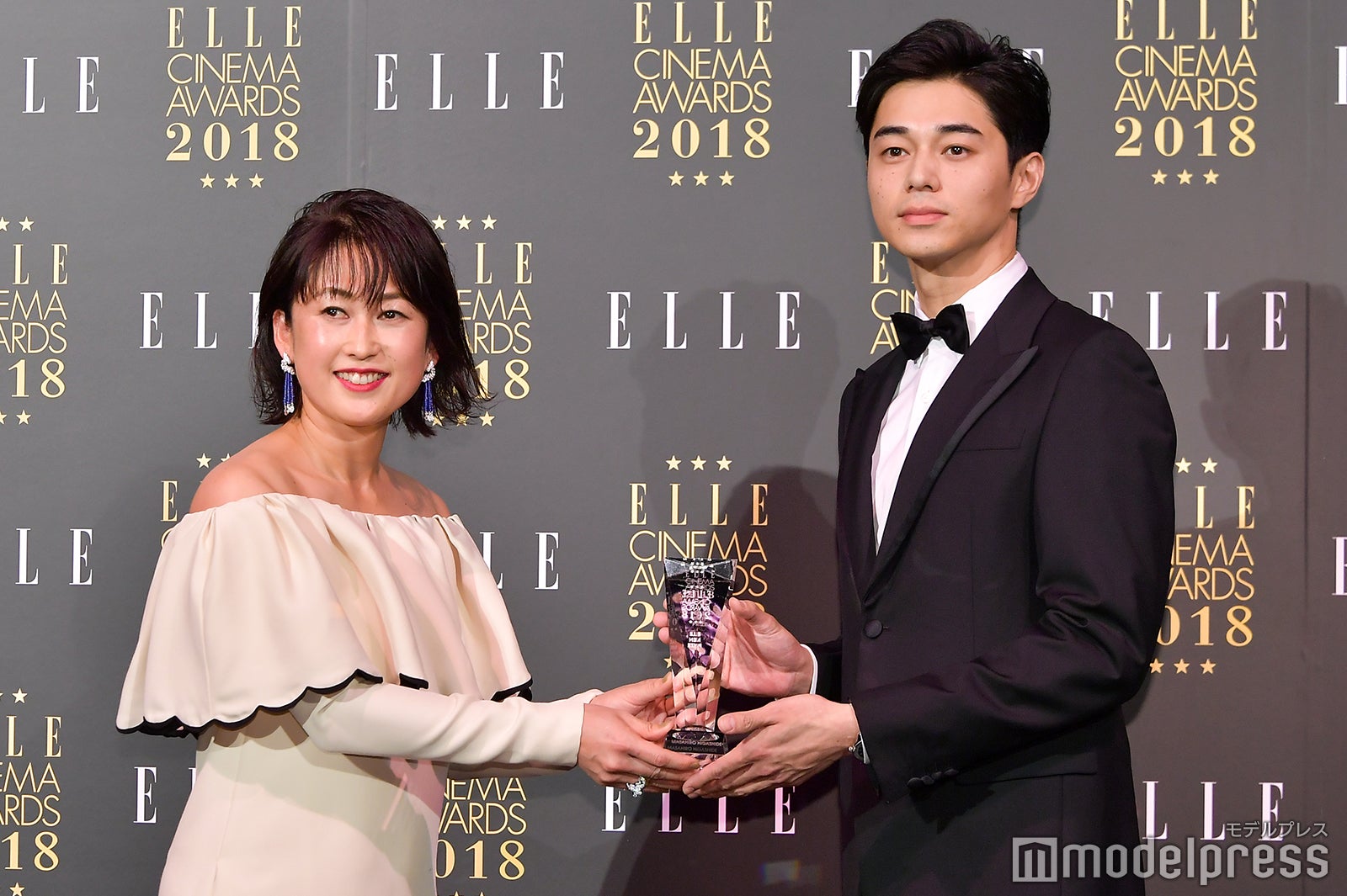 東出昌大（右）（C）モデルプレス