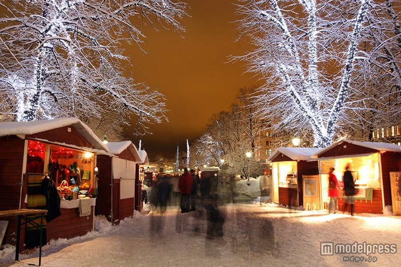 年中クリスマスムード漂うマーケット／画像提供：フィンランド政府観光局