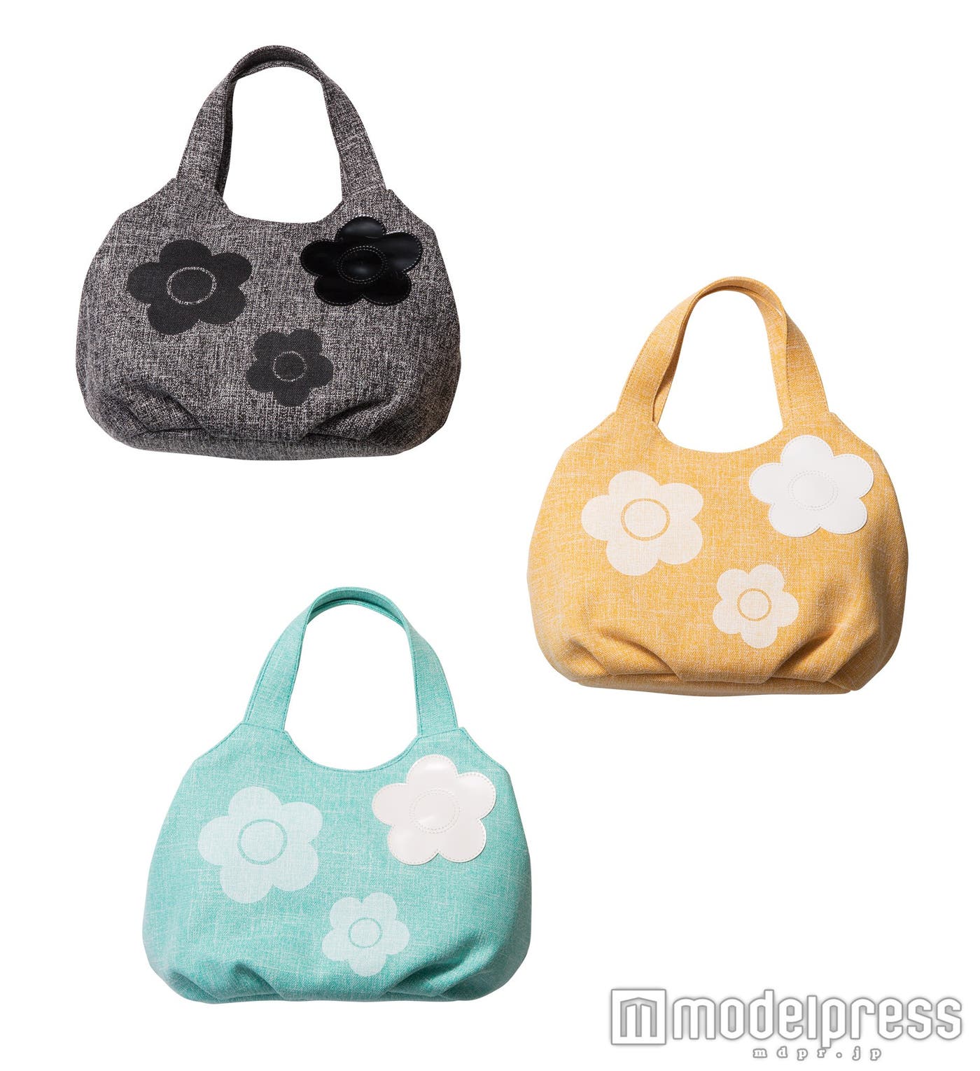 「ラバーニュアンスツイードミニトート」各8,856円(税込)