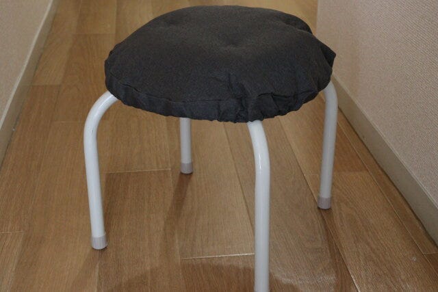 丸椅子カバー　クッション　使用例