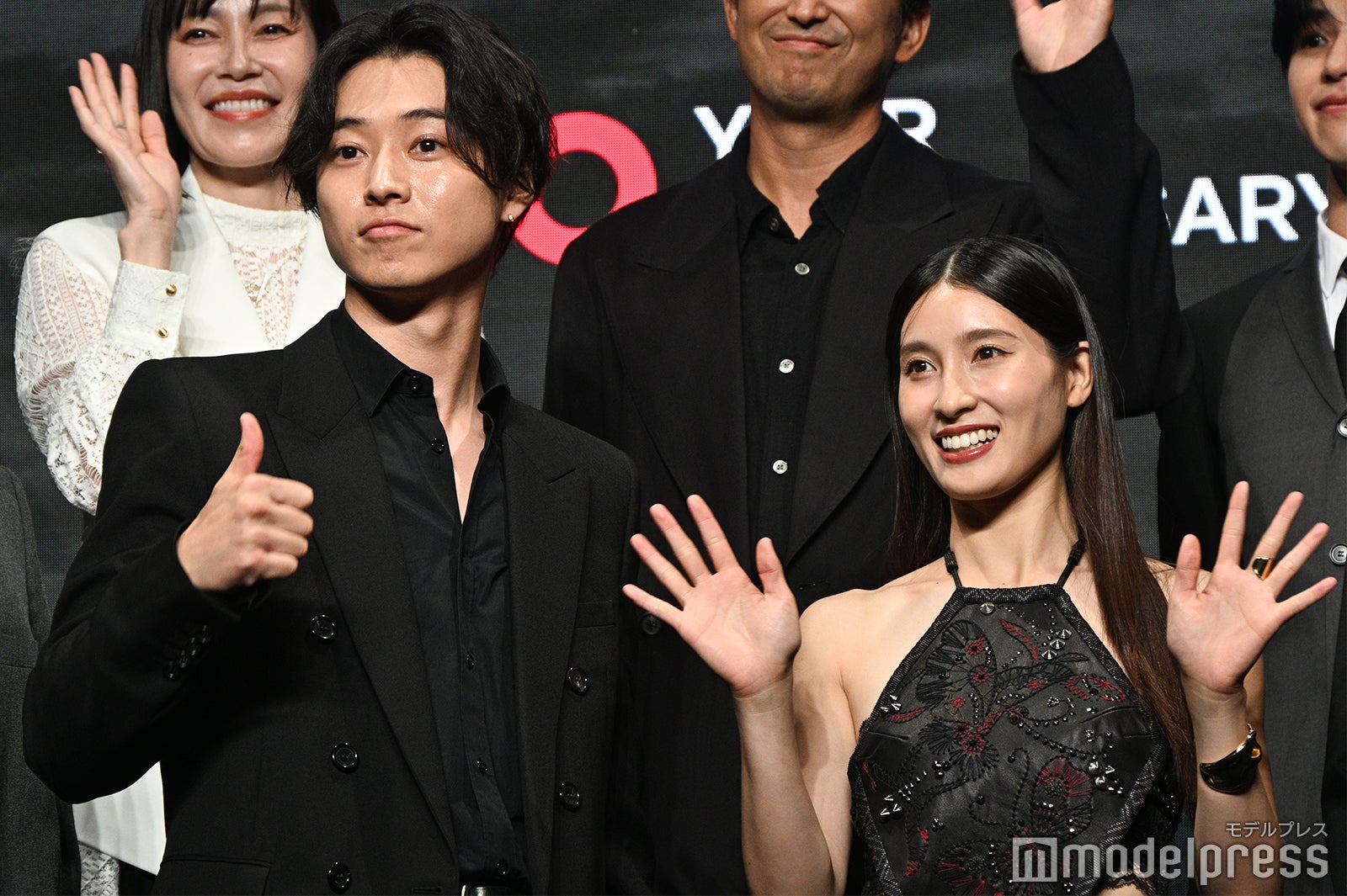 山崎賢人、土屋太鳳（C）モデルプレス