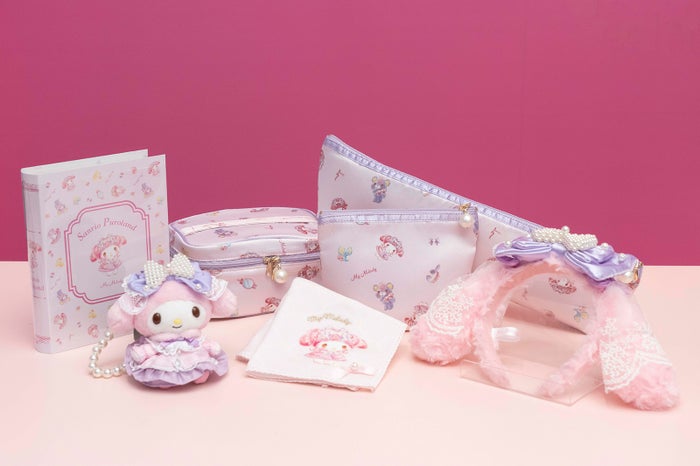 アニバーサリードレスを着たマイメロディの限定グッズ(C)1976,2009 SANRIO CO.,LTD.(C)1976,2005,2020 SANRIO CO.,LTD.