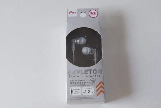 ダイソー リモコンマイク付ステレオイヤホン(クリア) パッケージ ダイソー リモコンマイク付ステレオイヤホン(クリア) パッケージ