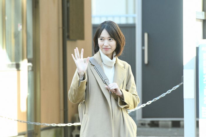 戸田恵梨香/「大恋愛~僕を忘れる君と」第8話より(C)TBS