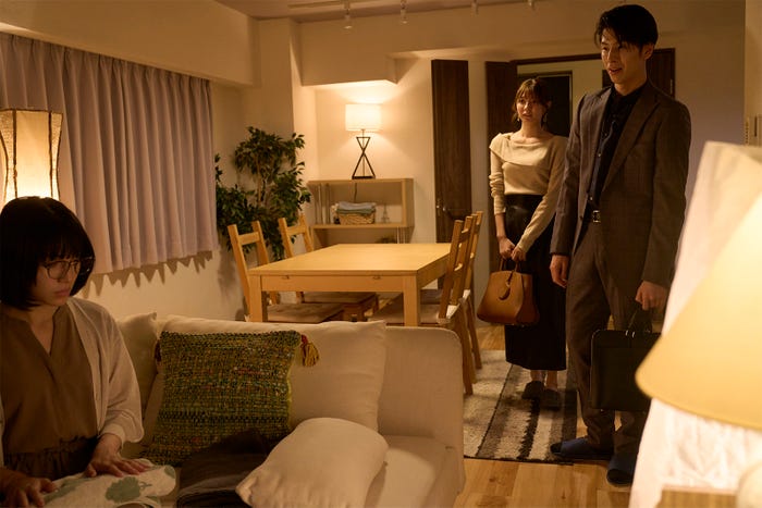 久保田紗友、川津明日香、長谷川慎「離婚後夜」第2話(C)ABC