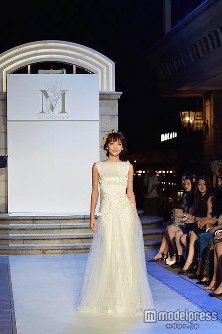 ウェディングドレスショーの様子