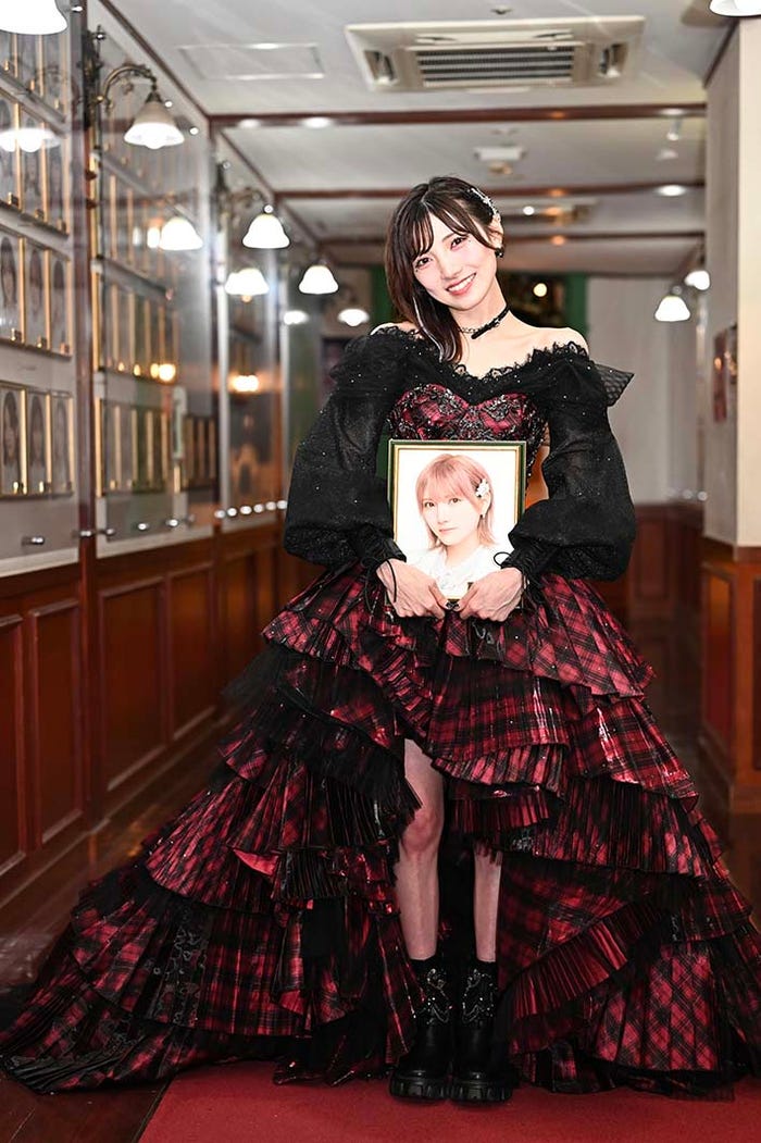 岡田奈々(C)AKB48