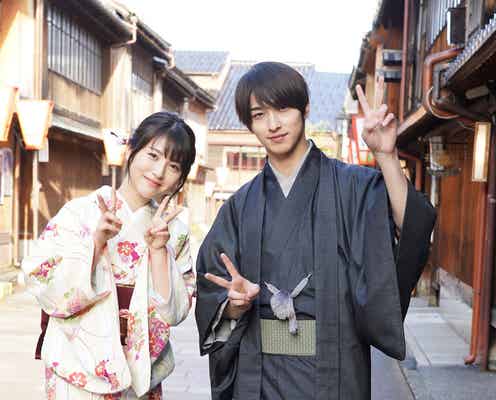 浜辺美波&横浜流星、仲良くWピース 「私たちはどうかしている」オフショット公開