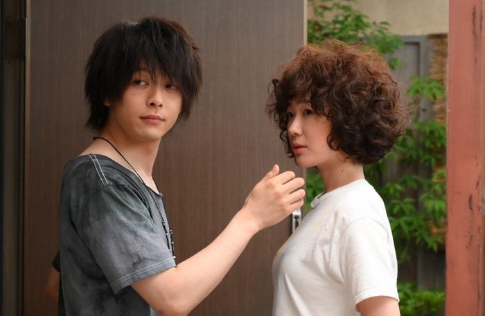 中村倫也、黒木華/「凪のお暇」第1話より(C)TBS
