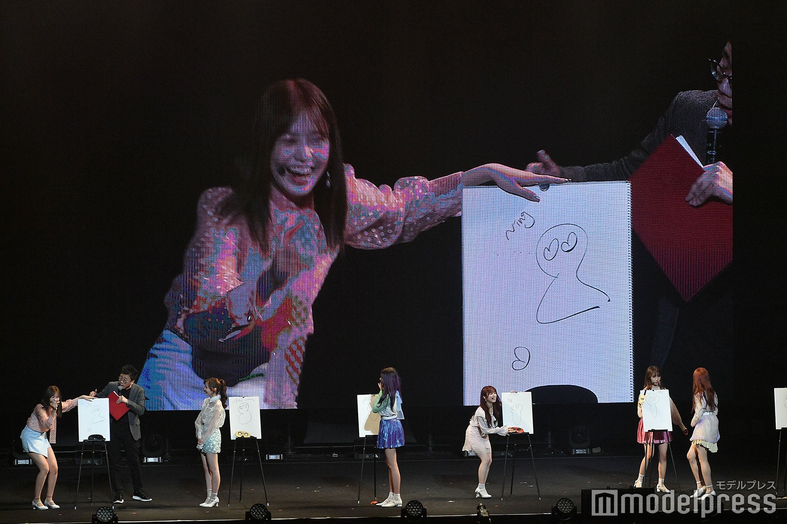 IZ*ONE （C）モデルプレス