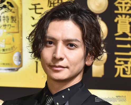 生田斗真、金メダル手に「輝きが違います」中村アンは髪型いじられ照れ笑い