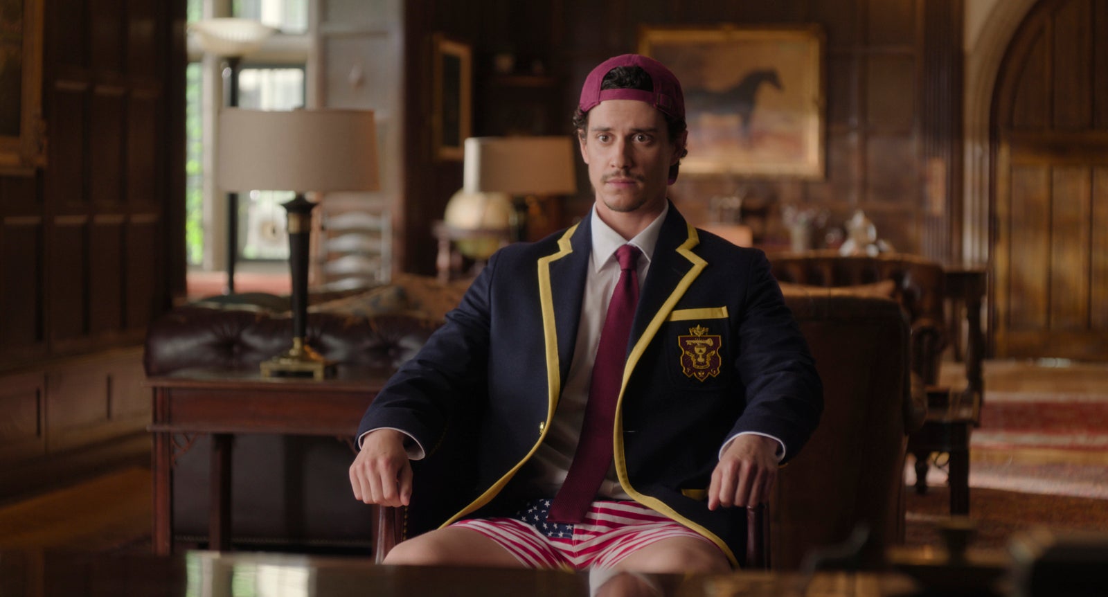 Amazon Original「オーバーコンペンセイト ～イケメン男子の自分探し～」（Overcompensating／アメリカ）シーズン1（C）2025 Amazon Content Services LLC