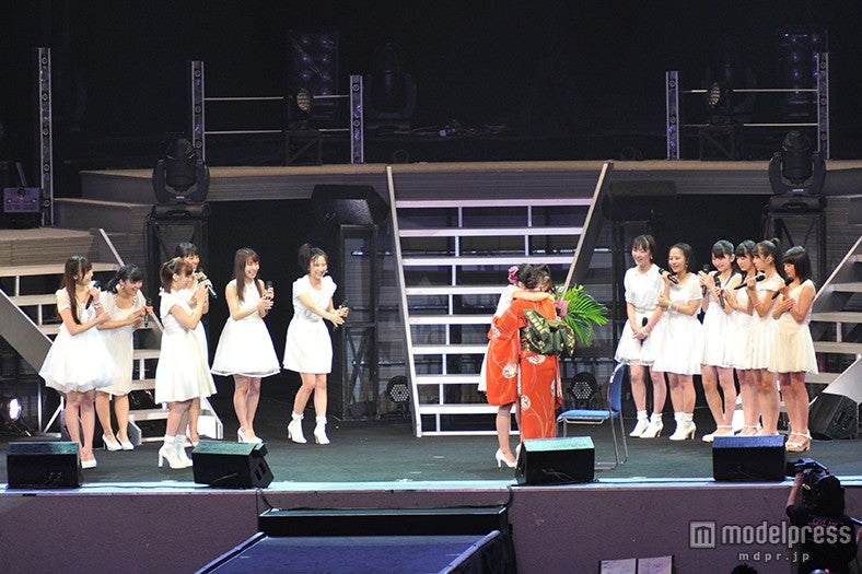 涙の抱擁／『モーニング娘。コンサートツアー秋 GIVE ME MORE LOVE ～道重さゆみ卒業記念スペシャル～』