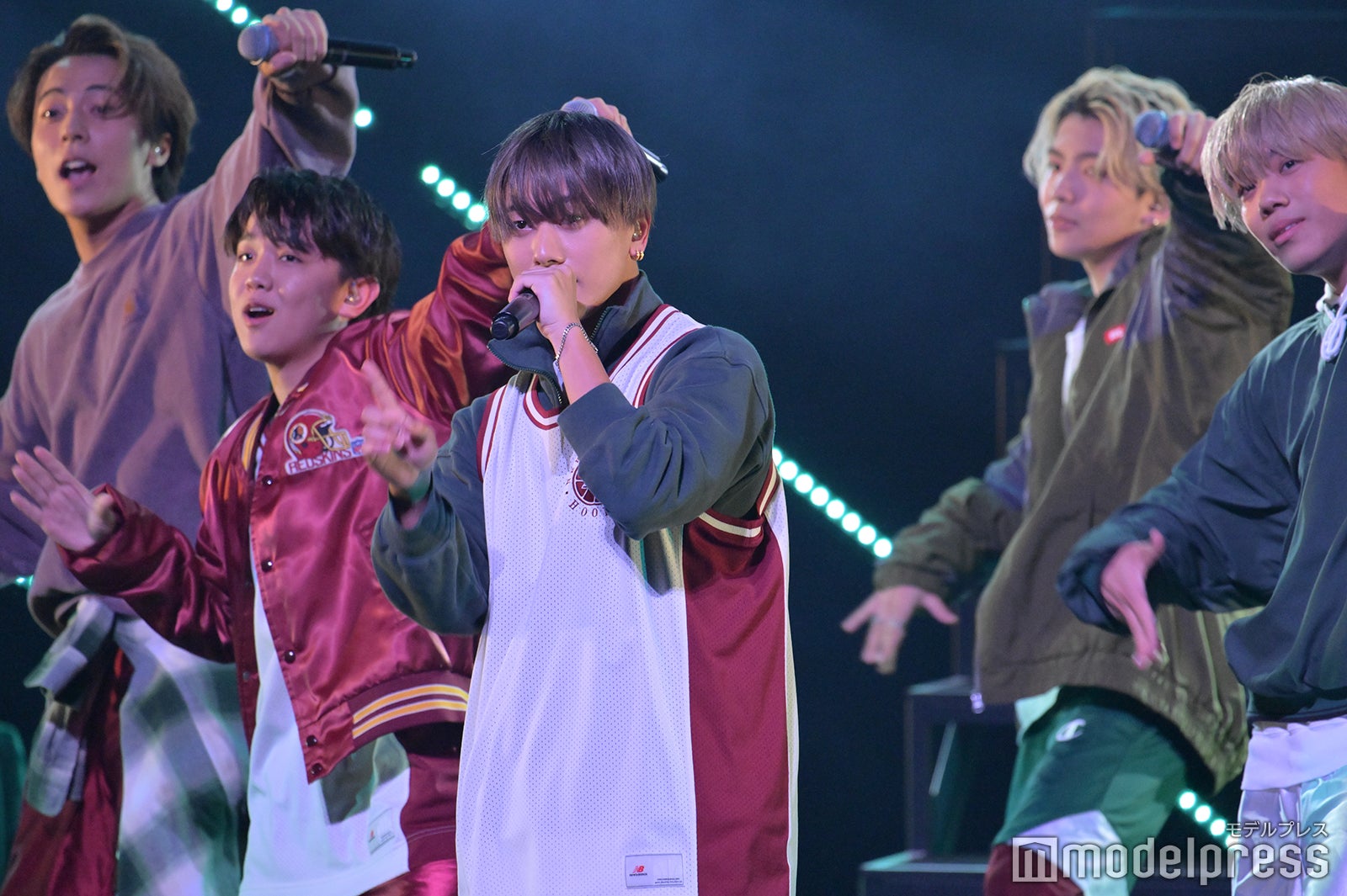 （C）モデルプレス